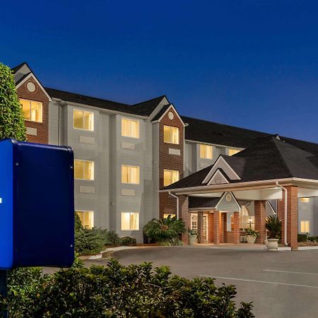 Microtel Inn & Suites By Wyndham Tifton Buitenkant foto