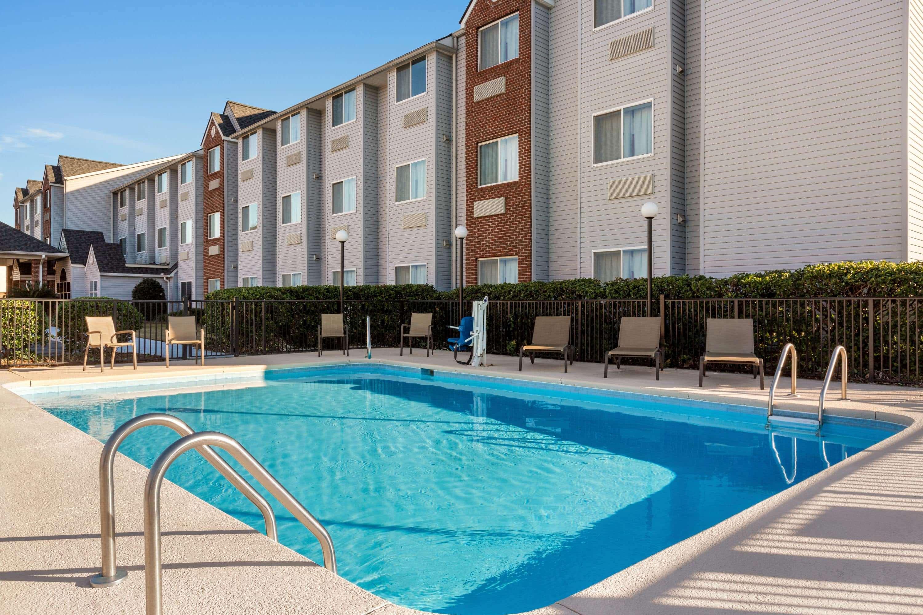 Microtel Inn & Suites By Wyndham Tifton Buitenkant foto